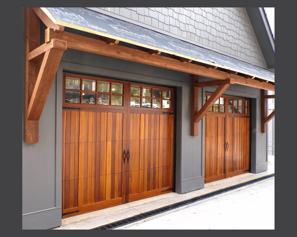 Overlay Carriage House